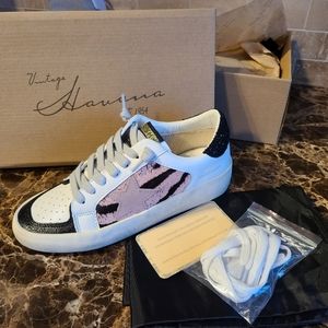 NEW Vintage Havana Clyde sneakers